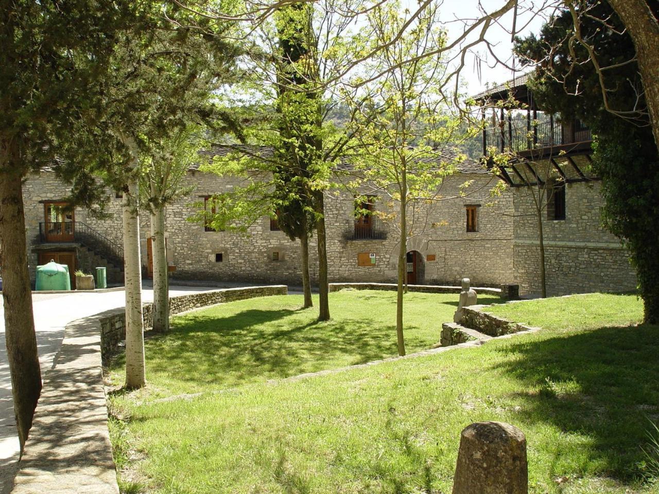 Albergue Ainsa - Morillo De Tou Exterior photo