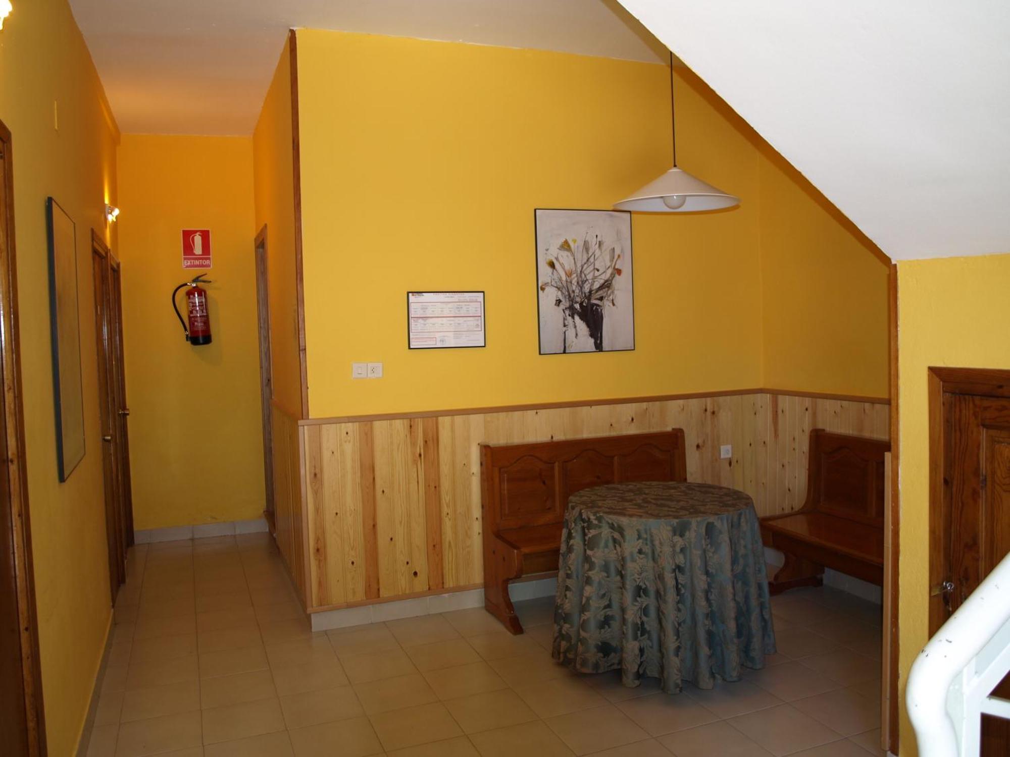 Albergue Ainsa - Morillo De Tou Room photo